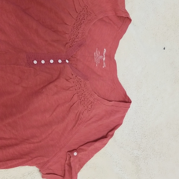 T shirt - Picture 3 of 4